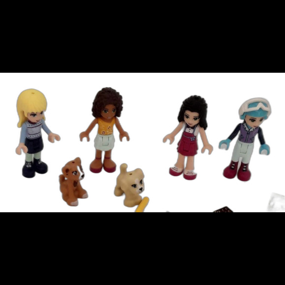 Lego Friends and Accessories Lot  20+ pieces/4 Friends/2 Pets/bows/crowns/candy - Picture 3 of 5